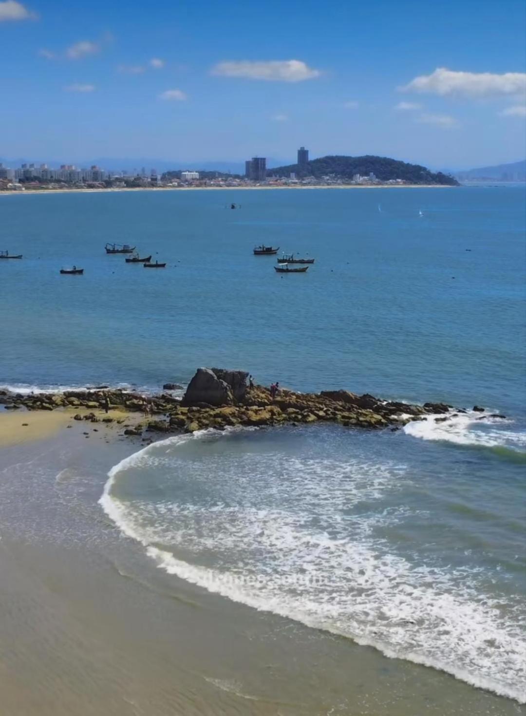 Suites A 100M Da Praia E 800M Do Beto Carrero Penha  Exteriör bild